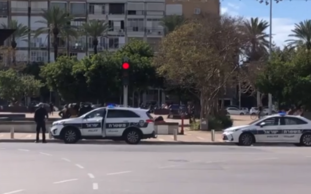 Police seen in Tel Aviv's Rabin Square on Saturday, March 21, 2020 (Channel 12 screenshot) Police seen in Tel Aviv's Rabin Square on Saturday, March 21, 2020 (Channel 12 screenshot)