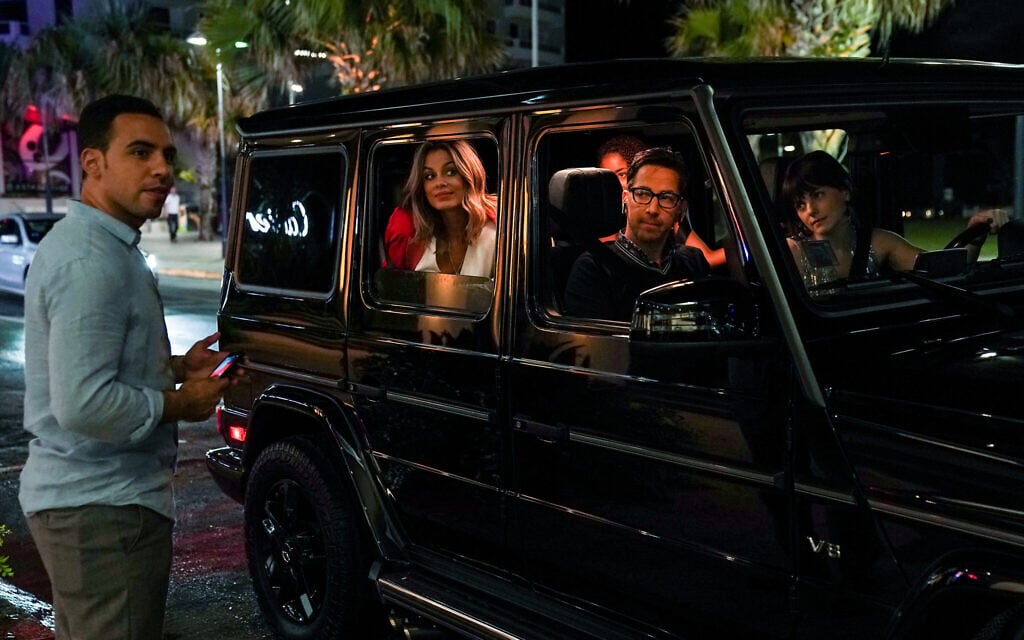 A still shot from the pilot of ABC's new modern-day fairy tale 'The Baker and the Beauty.' (ABC/Jeff Daly)