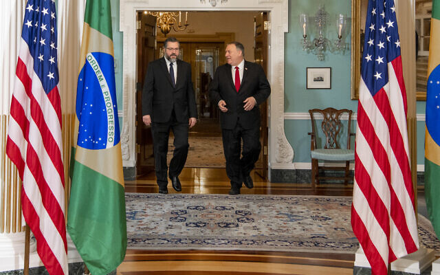 Brazilian Foreign Minister Ernesto Araujo with Mike Pompeo, US Secretary of State, in Washington, on March 11, 2020. (Brazilian Foreign Ministry/ Flickr) Brazilian Foreign Minister Ernesto Araujo with Mike Pompeo, US Secretary of State, in Washington, on March 11, 2020. (Brazilian Foreign Ministry/ Flickr)
