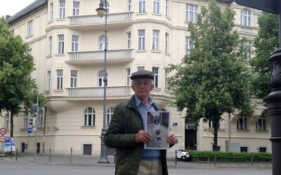 Edgar Feuchtwanger stands outside Hitler's former home at Prinzregentenplatz 16 in Munich, Germany. (Courtesy)