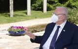 President Reuven Rivlin meeting with small business owners hit by the coronavirus crisis, at his residence in Jerusalem, April 19, 2020. (Avi Kanner/GPO)