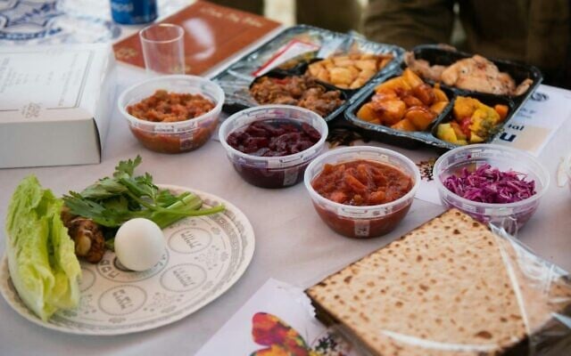 The IDF displays how the seder meals it plans to host on its bases will look, on April 6, 2020. (Israel Defense Forces) The IDF displays how the seder meals it plans to host on its bases will look, on April 6, 2020. (Israel Defense Forces)