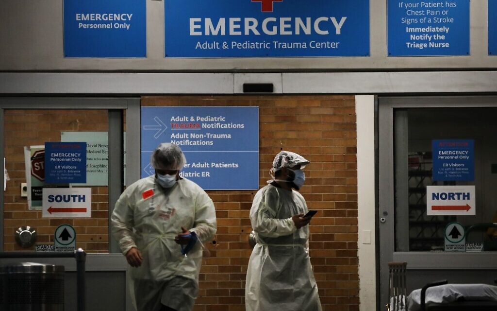 Medical workers take in patients outside a special coronavirus area at Maimonides Medical Center on May 6, 2020, in the Borough Park neighborhood of the Brooklyn borough of New York City. (Spencer Platt/Getty Images/AFP) Medical workers take in patients outside a special coronavirus area at Maimonides Medical Center on May 6, 2020, in the Borough Park neighborhood of the Brooklyn borough of New York City. (Spencer Platt/Getty Images/AFP)