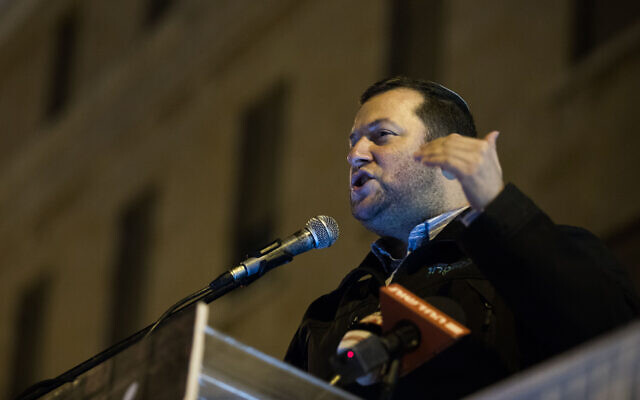 Samaria Regional Council head Yossi Dagan speaks during a demonstration outside the Prime Minister's Office in Jerusalem following a series of terror attacks, December 13, 2018. (Yonatan Sindel/Flash90) Samaria Regional Council head Yossi Dagan speaks during a demonstration outside the Prime Minister's Office in Jerusalem following a series of terror attacks, December 13, 2018. (Yonatan Sindel/Flash90)