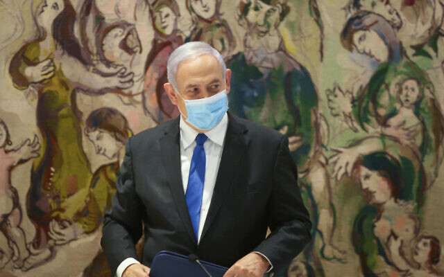 Benjamin Netanyahu at the Knesset, May 17, 2020. (Alex Kolomoisky/POOL) Benjamin Netanyahu at the Knesset, May 17, 2020. (Alex Kolomoisky/POOL)