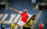 Israeli soccer returns after months of coronavirus hiatus, with a Premier League match between Beitar Jerusalem and Hapoel Beersheba at the Teddy Stadium in Jerusalem on May 30, 2020 (Flash90)