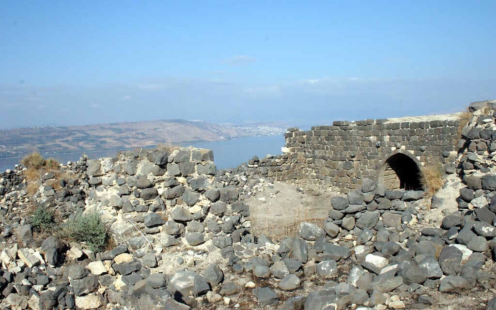 The deserted village of Mevo Hama was home to hostile Syrian troops until 1967. (Shmuel Bar-Am)