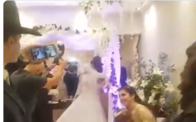Guests at a Jewish wedding in Buenos Aires, May 25, violated coronavirus restrictions, leading to arrests (Screen capture: Twitter) Guests at a Jewish wedding in Buenos Aires, May 25, violated coronavirus restrictions, leading to arrests (Screen capture: Twitter)