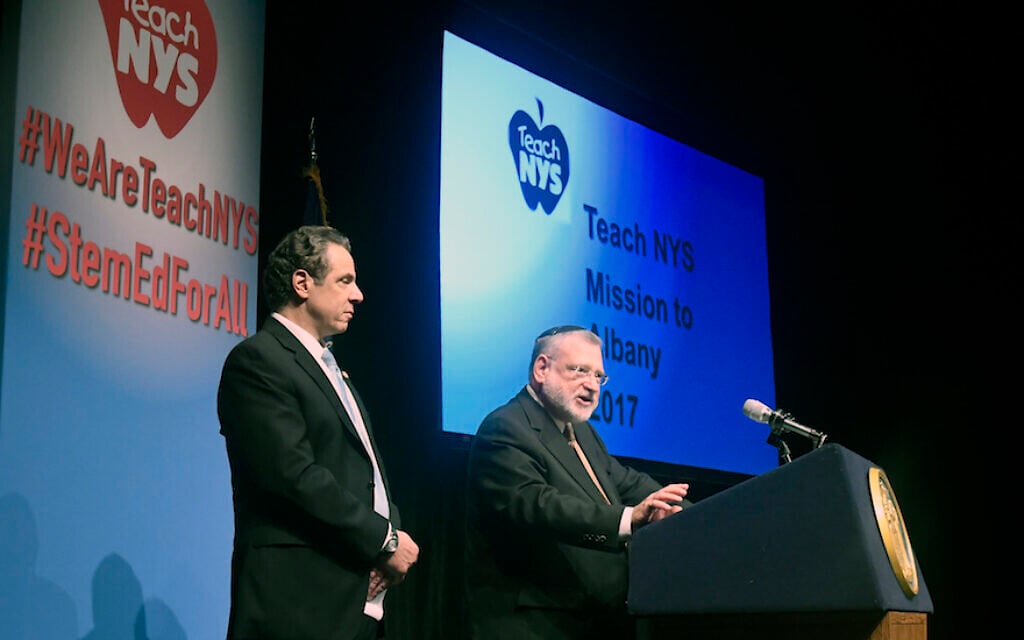 Allen Fagin, CEO of the Orthodox Union, introduces New York Gov. Andrew Cuomo in this undated photo. (Courtesy of the OU/ via JTA) Allen Fagin, CEO of the Orthodox Union, introduces New York Gov. Andrew Cuomo in this undated photo. (Courtesy of the OU/ via JTA)