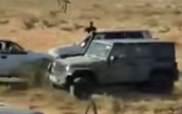 Screen capture from video of a clash between IDF soldiers and suspected gun thieves near the Bedouin town of Bir Hadaj, May 31, 2020. (YouTube) Screen capture from video of a clash between IDF soldiers and suspected gun thieves near the Bedouin town of Bir Hadaj, May 31, 2020. (YouTube)