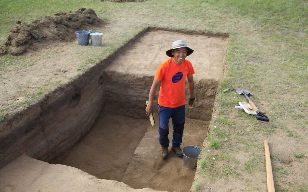 An excavator of the Northern Line of the Great Wall of China. (courtesy Hebrew University)