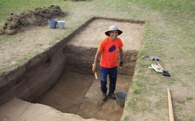 An excavator of the Northern Line of the Great Wall of China. (courtesy Hebrew University)