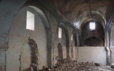 A synagogue in Mosul, Iraq, as seen in a France 24 report from April 2019. (Youtube screenshot)
