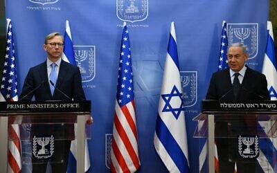 Prime Minister Benjamin Netanyahu, right, meets with US Special Representative for Iran Brian Hook in Jerusalem on June 30, 2020. (Haim Tzach/GPO)