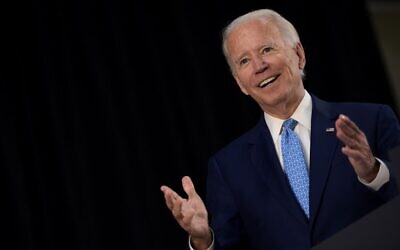 US Democratic presidential candidate Joe Biden answers questions, after speaking about the coronavirus pandemic and the economy, in Wilmington, Delaware, June 30, 2020. (Brendan Smialowski/AFP)