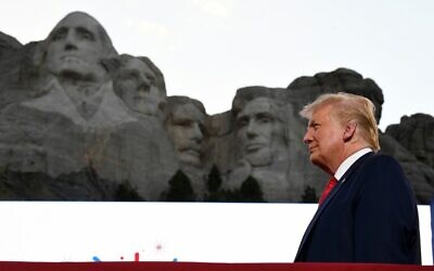 US President Donald Trump arrives for the Independence Day events at Mount Rushmore National Memorial in Keystone, South Dakota, July 3, 2020. (SAUL LOEB / AFP)