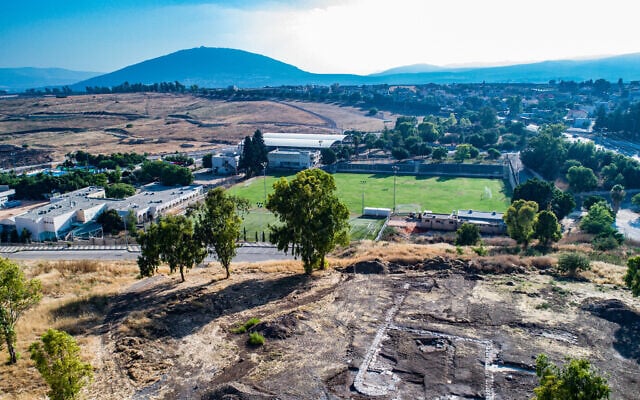 Aerial view of 1,300-year-old church in the village of Kfar Kama, near Mount Tabor. (Alex Wiegmann, Israel Antiquities Authority) Aerial view of 1,300-year-old church in the village of Kfar Kama, near Mount Tabor. (Alex Wiegmann, Israel Antiquities Authority)