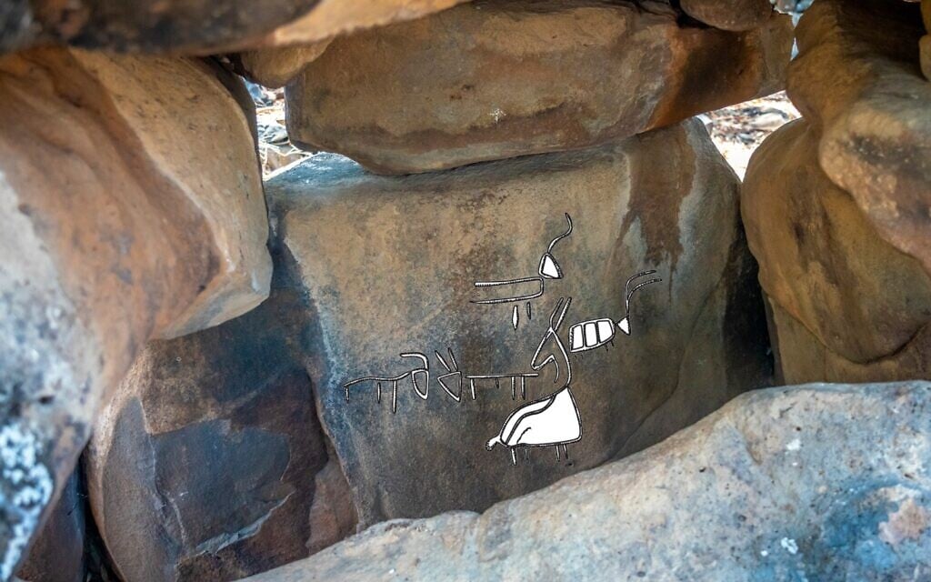 An illustration depicting the dolmen wall murals in the Yehudiya Nature Reserve. (Illustration: Hagit Tahan/ Israel Antiquities Authority. Photo: Yaniv Berman/ Israel Antiquities Authority)