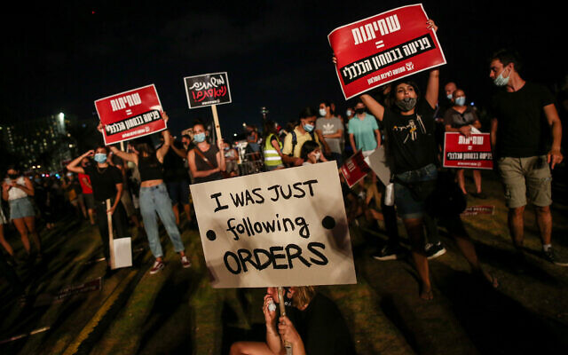 Israelis protest against the government new restrictions following the spread of the Coronavirus in Tel Aviv on July 18, 2020. Photo by Miriam Alster/Flash90 *** Local Caption *** הפגנה
כלכלה
קורונה
תיירות
כיכר רבין
עצמאי
עצמאיים
כלכלה Israelis protest against the government new restrictions following the spread of the Coronavirus in Tel Aviv on July 18, 2020. Photo by Miriam Alster/Flash90 *** Local Caption *** הפגנה
כלכלה
קורונה
תיירות
כיכר רבין
עצמאי
עצמאיים
כלכלה
