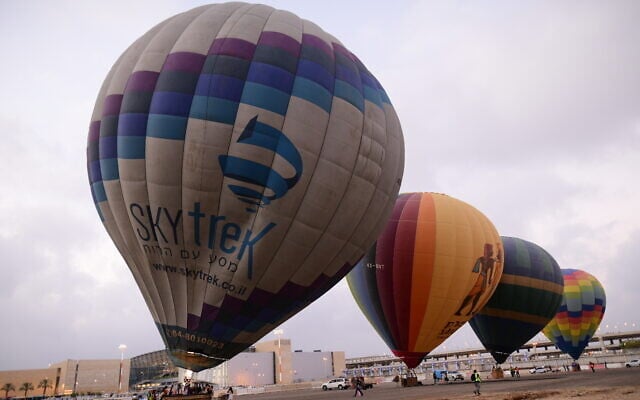 Hot air balloons take off from the Ben Gurion International Airport, near Tel Aviv on July 25, 2020 (Tomer Neuberg/Flash90) Hot air balloons take off from the Ben Gurion International Airport, near Tel Aviv on July 25, 2020 (Tomer Neuberg/Flash90)