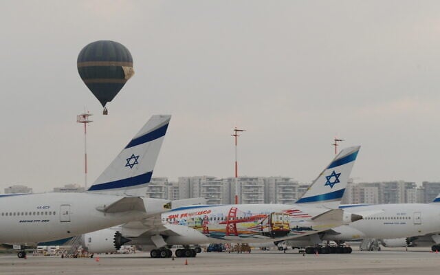 Hot air balloons take off from the Ben Gurion International Airport, near Tel Aviv on July 25, 2020 (Tomer Neuberg/Flash90) Hot air balloons take off from the Ben Gurion International Airport, near Tel Aviv on July 25, 2020 (Tomer Neuberg/Flash90)