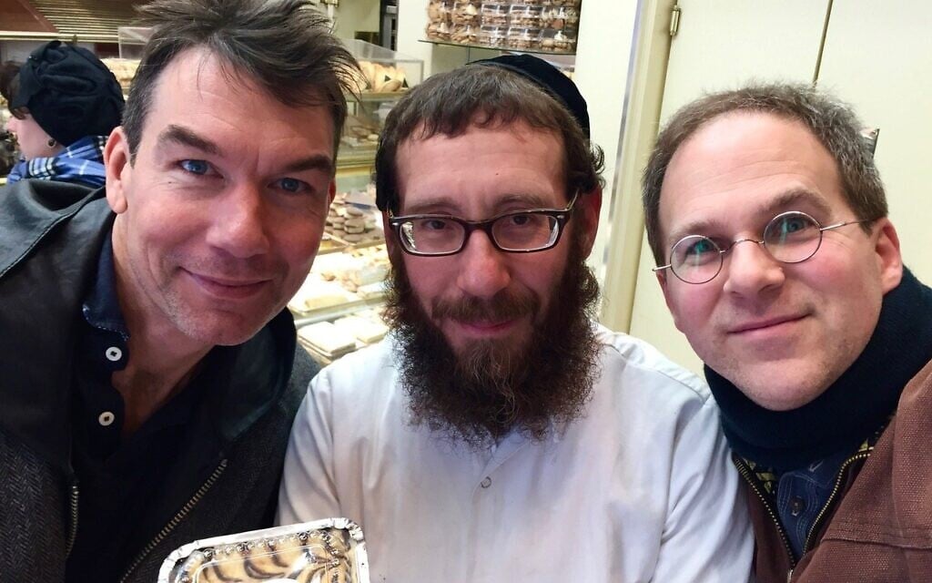 Hollywood actor Jerry O’Connell, Cheskies owner Cheskie Lebowitz, and O’Connell’s old college classmate, filmmaker/photographer Ezra Soiferman, in 2016. (Ezra Soiferman/ www.EzraSoiferman.com)