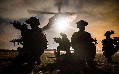 Soldiers from the Israeli Air Force's elite Unit 669 take part in an exercise in an undated photograph. (Israel Defense Forces)