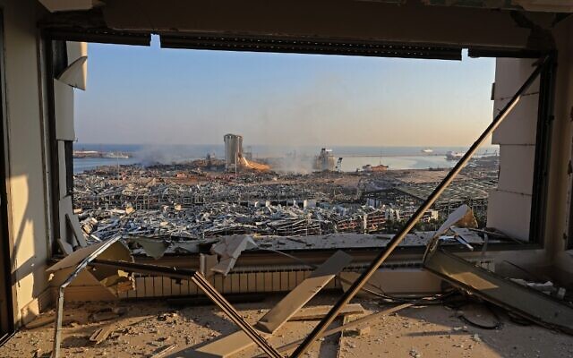 A view shows the aftermath of the previous day's blast at the port of Lebanon's capital Beirut, on August 5, 2020. (Photo by Anwar AMRO / AFP) A view shows the aftermath of the previous day's blast at the port of Lebanon's capital Beirut, on August 5, 2020. (Photo by Anwar AMRO / AFP)