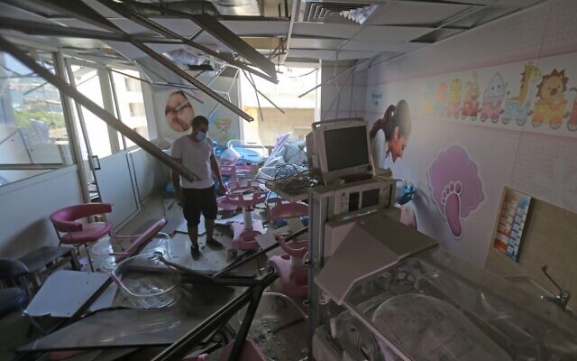 The damaged Wardieh hospital is pictured in the aftermath of the previous day's blast that tore through Lebanon's capital and resulted from the ignition of a huge depot of ammonium nitrate at the port, on August 5, 2020. (Photo by STR / AFP) The damaged Wardieh hospital is pictured in the aftermath of the previous day's blast that tore through Lebanon's capital and resulted from the ignition of a huge depot of ammonium nitrate at the port, on August 5, 2020. (Photo by STR / AFP)