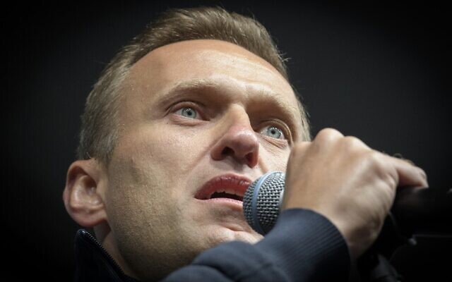 Russian opposition leader Alexei Navalny delivers a speech during a demonstration in Moscow, September 29, 2019. (Yuri KADOBNOV / AFP /File) Russian opposition leader Alexei Navalny delivers a speech during a demonstration in Moscow, September 29, 2019. (Yuri KADOBNOV / AFP /File)