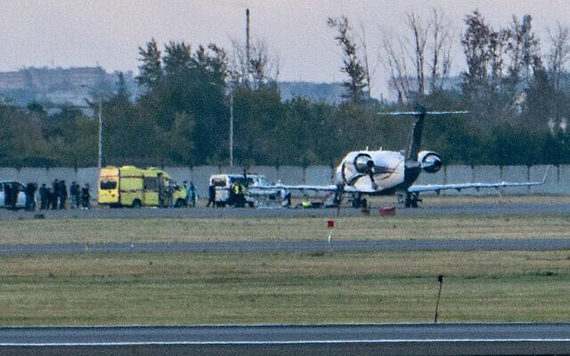 Russian opposition leader Alexei Navalny, center on stretcher, is transported to a German special medical plane at an airport in Omsk, Russia, Aug. 22, 2020 (AP Photo/Elena Latypova) Russian opposition leader Alexei Navalny, center on stretcher, is transported to a German special medical plane at an airport in Omsk, Russia, Aug. 22, 2020 (AP Photo/Elena Latypova)
