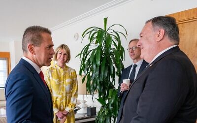 (From L-R) UN Ambassador Gilad Erdan, US UN Ambassador Kelly Craft, US Special Envoy for Iran Brian Hook and US Secretary of State Mike Pompeo meet in New York on August 21, 2020. (Ronny Przysucha/Israeli UN Mission)