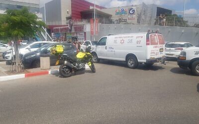 The scene of a deadly traffic accident in Rishon Lezion on August 21, 2020. (Magen David Adom)