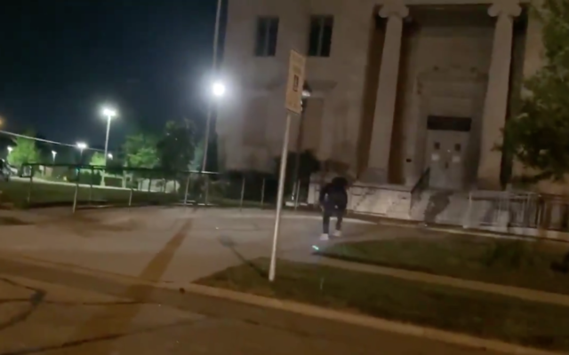 Beth Hillel Temple on August 26, 2020. (Julio Rosas/Twitter) Beth Hillel Temple on August 26, 2020. (Julio Rosas/Twitter)