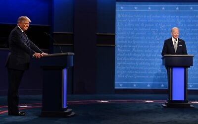 US President Donald Trump, left, and Democratic Presidential candidate and former US Vice President Joe Biden are seen during the first presidential debate at the Case Western Reserve University and Cleveland Clinic in Cleveland, Ohio on September 29, 2020. (Jim WATSON / AFP)