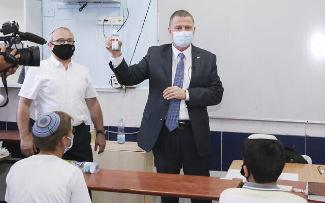 Health Minister Yuli Edelstein visits students on the first day of school at Orot Etzion school in Efrat on September 01, 2020 (Gershon Elinson/Flash90) Health Minister Yuli Edelstein visits students on the first day of school at Orot Etzion school in Efrat on September 01, 2020 (Gershon Elinson/Flash90)