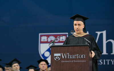 Yuri Milner, giving the commencement speech for Wharton MBA students of class 2017. (The Wharton School, University of Pennsylvania)