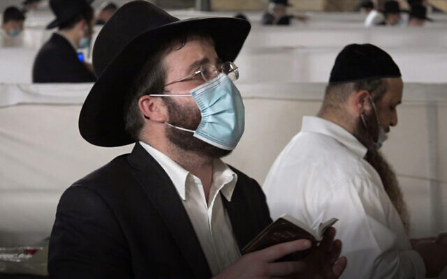 In the men's section at Jerusalem's Western Wall, September 2020 (Ricki Rosen/Times of Israel)