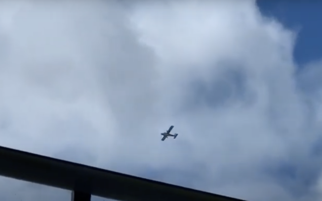 An airplane circles Melbourne, Australia, September 27, 2020, for locked-down Jews who could not conduct the pre-Yom Kippur ritual of kapparot. (Youtube screenshot) An airplane circles Melbourne, Australia, September 27, 2020, for locked-down Jews who could not conduct the pre-Yom Kippur ritual of kapparot. (Youtube screenshot)