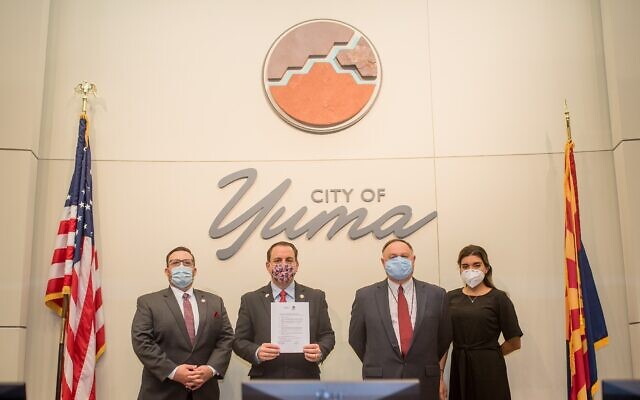 Mayor of Yuma Douglas Nicholls, second to the left, in Arizona and Ramat Hanegev Regional Council sign accord to share expertise in a variety of strategic sectors; Sept. 16, 2020 (Courtesy Yuma) Mayor of Yuma Douglas Nicholls, second to the left, in Arizona and Ramat Hanegev Regional Council sign accord to share expertise in a variety of strategic sectors; Sept. 16, 2020 (Courtesy Yuma)