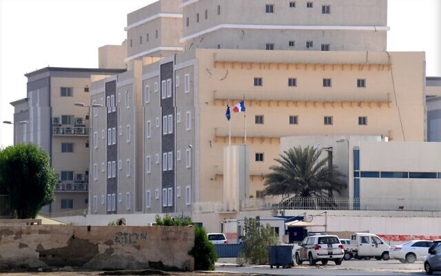 A picture taken from a distance shows the French consulate in the Saudi Red Sea port of Jeddah on October 29, 2020. (Photo by Mohammed Ahmed / AFP) A picture taken from a distance shows the French consulate in the Saudi Red Sea port of Jeddah on October 29, 2020. (Photo by Mohammed Ahmed / AFP)