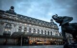 This photograph taken on October 29, 2020 shows the empty entrance of the Musee d'Orsay in Paris at its closing time, ahead of a second national general lockdown from October 30 to December 1, aimed at curbing the spread of Covid-19 (STEPHANE DE SAKUTIN / AFP)