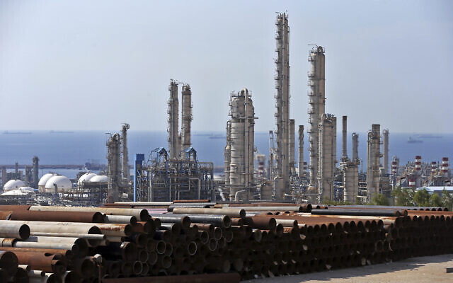 This November 19, 2015 file photo shows a general view of a petrochemical complex in the South Pars gas field in Asalouyeh, Iran, on the northern coast of Persian Gulf. (AP Photo/Ebrahim Noroozi) This November 19, 2015 file photo shows a general view of a petrochemical complex in the South Pars gas field in Asalouyeh, Iran, on the northern coast of Persian Gulf. (AP Photo/Ebrahim Noroozi)