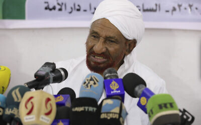 Former Sudanese Prime Minister Sadiq al-Mahdi, leader of the Umma political party, speaks during a press conference in Khartoum, Sudan, Feb. 6, 2020. (AP Photo/Marwan Ali)