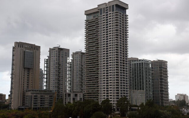 Illustrative: Luxury apartment skyscrapers in north Tel Aviv, December 2, 2016. (Gili Yaari /Flash90) Illustrative: Luxury apartment skyscrapers in north Tel Aviv, December 2, 2016. (Gili Yaari /Flash90)