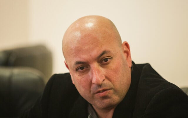 Itamar Grotto seen during a press conference at the Health Ministry in Jerusalem on December 20, 2009. (Flash90)