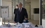Prime Minister Benjamin Netanyahu taking a 15-minute coronavirus test, October 6, 2020. (Kobi Gideon / GPO)