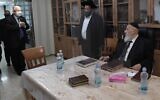 President Reuven Rivlin  (L) makes a visit to the home of Rabbi Shalom Cohen (R) on October 1, 2020 (Koby Gideon/ GPO)