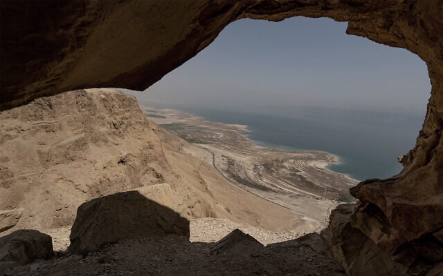 The modern Dead Sea is hypersaline and in an arid desert environment, but was once a freshwater lake surrounded by fertile grasslands. October 4, 2018. (Yaniv Nadav/FLASH90) The modern Dead Sea is hypersaline and in an arid desert environment, but was once a freshwater lake surrounded by fertile grasslands. October 4, 2018. (Yaniv Nadav/FLASH90)