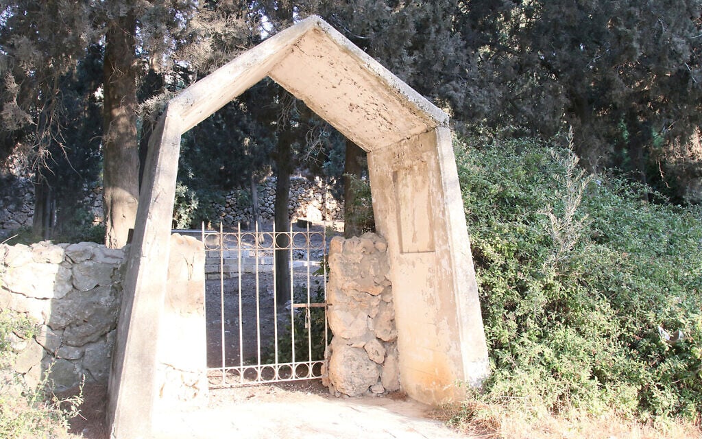 A gate leads to Jerusalem’s first (and only) Jewish family plot since antiquity. Lying there in state are members of the extended Bentwich family, early Zionists from Britain. (Shmuel Bar-Am)